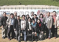 看好馬祖旅遊市場,台中市旅行商業同業公會理事長陳弘毅(左四)率當地旅遊業者來馬探路。(圖/文:曹重偉)