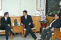 　陸委會主委吳釗燮昨日表示，將考慮儘早在農曆春節前研議完成配套措施，以利開放金馬旅台鄉親經小三通模式進出大陸地區。（圖／文：張登傑）