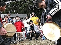 東引國小鑼鼓隊展開練習,為元宵慶典活動預做準備。(圖/文:陳其敏)