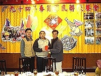 一九三旅於日前舉辦軍民聯誼餐會,北竿鄉代會主席於會中致贈加菜金,以慰勉官兵一年來之辛勞。(圖/文:黃斯榆)