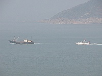 　馬祖海域海巡官兵抓強盜戲碼天天上演。（圖／文：陳鵬雄）