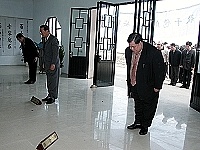 　南竿鄉舉行春祭典禮，主祭官副縣長徐文吉率主官管們向先賢致上最高的追思與敬意。（圖／文：曹重偉）
