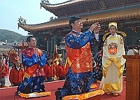 　媽祖一○四六歲聖誕祭祀大典，昨天在馬港天后宮隆重登場。（圖／文：張登傑）