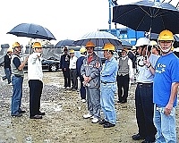 　南竿鄉代會、鄉公所、各村村長昨日前往珠山電廠工地聽取工程簡報，關切工程進度與品質。（圖／文：張登傑）