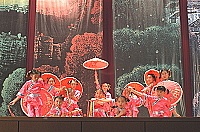 　介壽國中小「生命之歌」昨晚在介壽堂釋放仲夏夜跳動的音符，讓觀眾陶醉在優美夢幻的藝術世界中。（圖／文：張登傑）