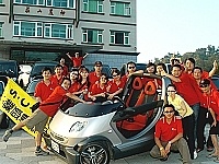 　台灣小雞頭Smart車隊來馬追風馳騁，挑戰馬祖山路，車主大呼過癮。（圖／文：張登傑）