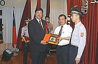 　連江縣警察局昨日晚間舉辦慶祝九十四年警察節暨全民拚治安警民聯誼活動。（圖／文：張登傑）