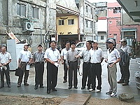 　省政府秘書長翁明志抵達東莒了解省府補助款施作項目。（圖／文：林冰芳）