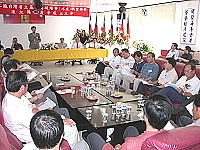 　台灣省立基隆高級海事職業學校連江縣校友會正式成立，王偉中（站立發言者）出任首屆理事長。（圖／文：曹重偉）