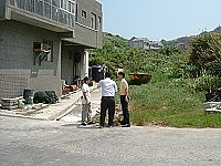 　莒光汙水下水道工程承包商現地會勘。（圖／文：陳樂團）