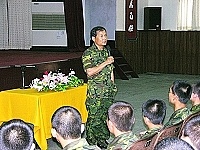     司令勉勵新進弟兄以積極向上的心，度過軍旅生涯中的每一天。（圖╱文：陳培倫）