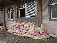 　午沙地勢低窪，出現全北竿唯一一處堆沙包的景象。（圖／文：陳鵬雄）