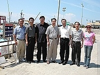 　福建省福州市榕台交流協會榮譽會長趙守箴（中）一行返回大陸，縣長、立委均前往送行。（圖／文：曹重偉）