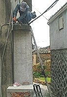 　中華電信自七月起進行津沙、鐵板村的用戶端電話線路全面整修。（圖／文：張登傑）