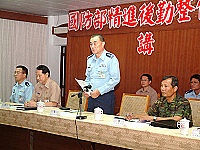 　副參謀總長馮世寬上將期勉與會人員，要以存誠務實的敬業態度，有效執行各項後勤支援工作。（圖╱文：陳培倫）