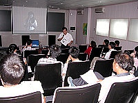 　英語名師賴世雄來馬演講，為地區公務人員做英語學習的啟蒙運動。（圖／文：曹重偉）