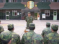 一九三旅副旅長鄭上校於致詞時表示,內部管理工作,應從基層幹部確實做起,依準則、按規定澈底執行。(圖/文:黃斯榆)