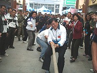 　放鬆心情來場軍民拔河友誼賽。（圖／文：林冰芳）