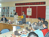 　教育部九十四年度訪視小組昨日抵馬視導地方教育事務，會中並頒發連江縣全國特殊教育最大進步獎。（圖／文：張登傑）