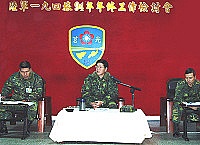 旅長鍾將軍在年終工作檢討會上,指示「精進案」應妥善策劃、積極協調,逐步達成防區新一代建軍備戰的目標。(圖/文:洪振原)