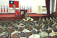 　馬防部政戰主任余將軍期許新進弟兄以「平安退伍」、「鍛練身體」、「結交益友」、「自我進修」為目標，快樂服役。（圖／文：吳語軒）