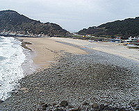 　&#22338;里海灘海沙回復出現沙石分明的兩極化現象。（圖／文：陳鵬雄）