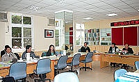 　行政院動員會報一行來馬視察動員準備業務，聽取縣府書面簡報。（圖：連江縣政府提供）