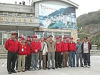 桃園中壢華勛國小家長會一行來馬參加塘岐國小校慶活動。(圖/文:陳鵬雄)