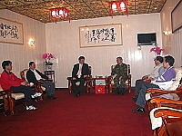 　縣長陳雪生一行拜會北高指揮官郝以知上校，並就多項議題交換意見。（圖／文：陳鵬雄）