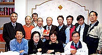 　縣府主任秘書林星寶今年四月榮退，地區校長聯誼會全員難得全部到齊為「老長官」餞行。（圖／文：曹重偉）