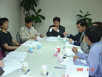 　為擴展地區觀光市場及客源，縣府觀光局前後任兩位局長柯木順、曹爾元連袂拜訪救國團，尋求雙方合作機會。（圖：連江縣政府觀光局提供）