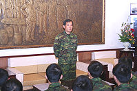 　馬祖防衛指揮部指揮官陸中將代表防區全體官兵，歡迎所有新進弟兄加入馬防部工作與戰鬥的行列，並期勉弟兄以讀書、存錢、練身體為目標，認同馬祖，快樂服役。（圖／文：紀宏曄）