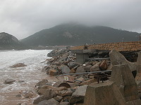 　兩個颱風過後，北竿塘后道產生大規模的地形變化。（圖／文：陳鵬雄）
