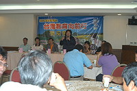 　教育廣播電台「台灣教育向前行」聽友會，與地區教育工作者及家長相互交流。（圖／文：陳志銘）