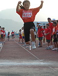九五縣運田徑賽開跑-全力衝刺起飛 追逐榮耀。(圖與文:陳鵬雄、陳其敏、陳志銘、曹重偉)