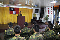 馬祖防衛指揮部參謀長馬將軍期勉講習學員強化本職學能,將部隊訓練更精實、戰力更堅強。(圖/文:吳語軒)