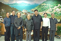 連江縣長陳雪生熱情歡迎前副總統李元簇先生蒞臨馬祖訪問。(圖/文:陳其敏)