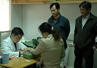 　在連江縣衛生局的努力下，台北市立聯合醫院中醫醫療支援服務擴及至東引鄉。（圖／文：陳其敏）