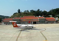 正常靠站   圖與文：陳其敏
