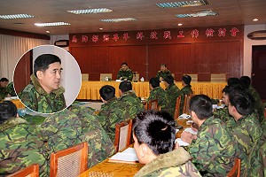 馬防部指揮官張中將日前於九十五年度年終政戰工作檢討會實施精神講話,期勉各基層部隊輔導長應善盡「軍中保母」的職責,做好照顧官兵生活的工作。(圖/文:劉家興)