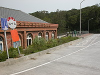 　中山門曾是南竿西區最重要的交通集散地，如今駐軍減少排班區冷清清。（圖／文：陳鵬雄）