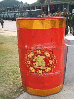 　巧手添年意。（圖／文：林冰芳）