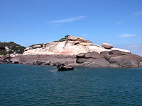 　近觀．龜島。（圖／文：曹重偉）