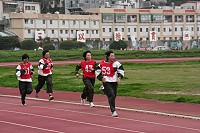接受測驗的女兵們為了單位成績,全力以赴。(圖/文:馬防部政綜組)