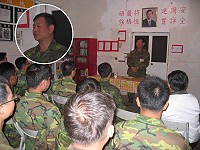 政戰副主任基層部隊走訪─與官兵談心。(圖與文:張惟程)