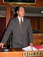 副議長陳貴忠進行質詢。(圖/文:曹重偉)