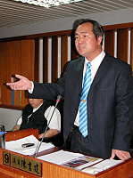 　議員陳書建進行質詢。（圖／文：曹重偉）