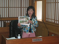 莒光鄉代會主席謝春欗進行鄉政質詢,關心議題包羅萬象。(圖:莒光鄉代會提供)