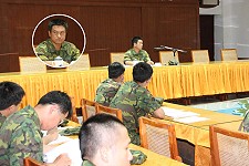 馬防部副參謀長鄭上校主持暑期戰鬥營教官試講試教會議。(圖與文:簡志偉)