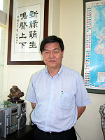 　政風室主任王新鳴將結束廿九年公職生涯退休，也離開他服務了近七年的馬祖，各界都給予他最誠摯的祝福。（圖／文：曹重偉）
